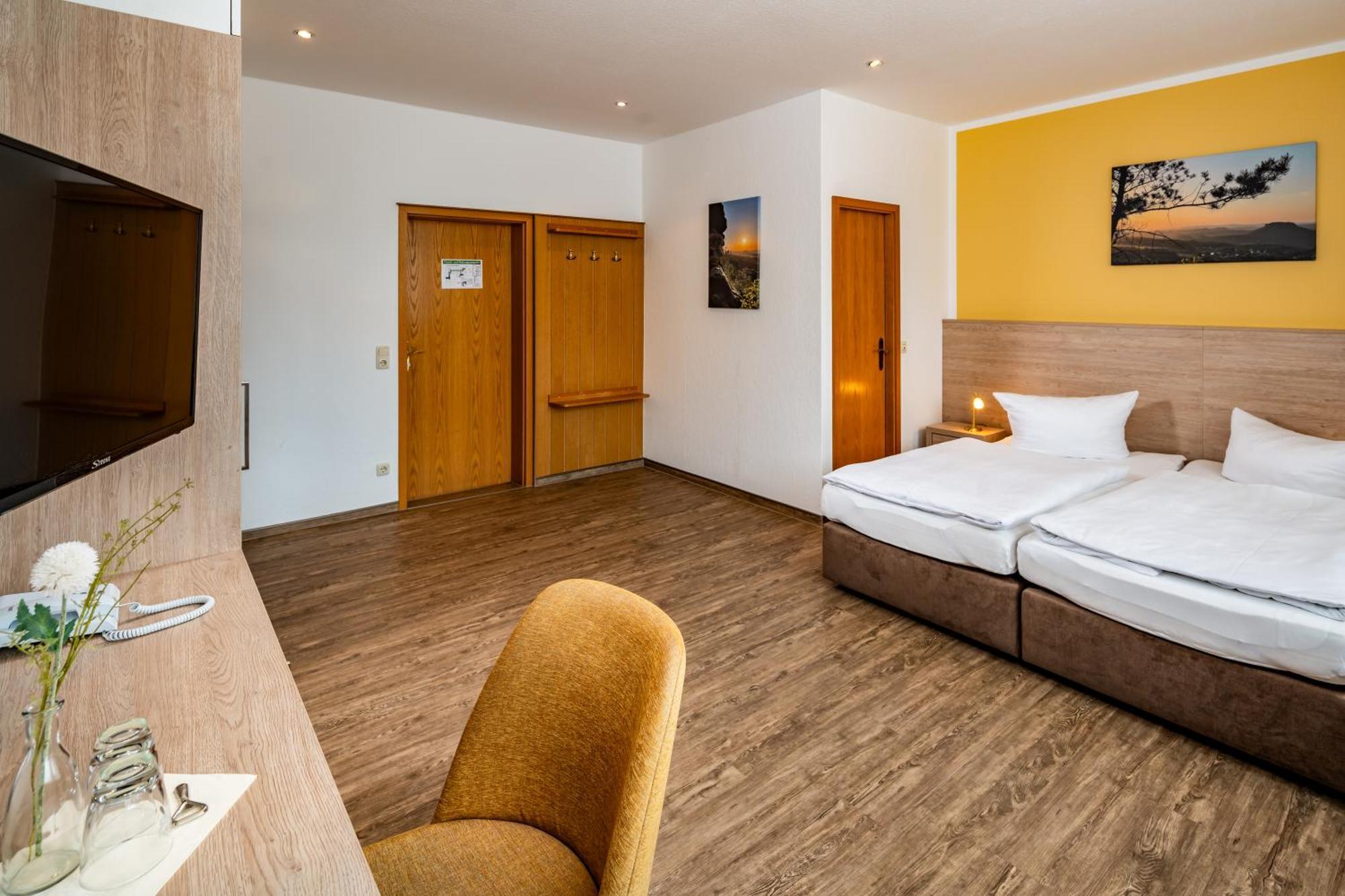 Hotel Zur Post Pirna Buitenkant foto